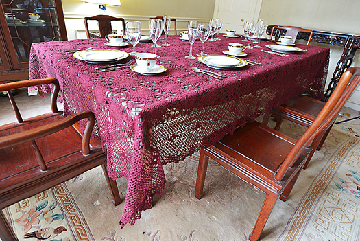 Festive Crochet Tablecloth. Rhododendron color. 70x90" - Click Image to Close